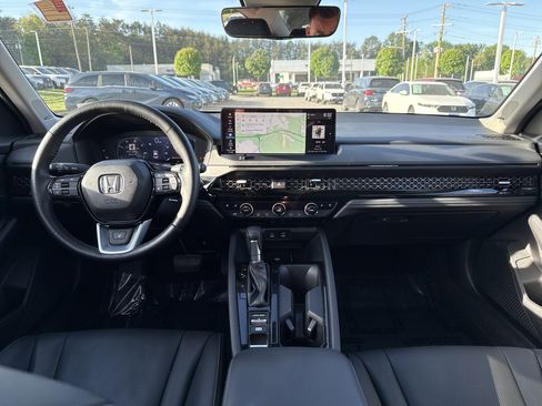 Certified 2025 Honda Accord Touring image 29