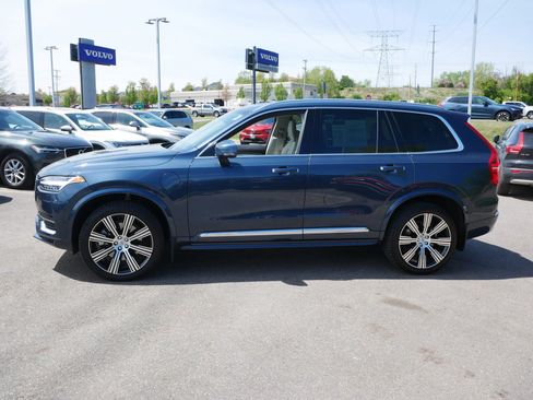 Used 2022 Volvo XC90 T8 Inscription AWD/4WD image 4