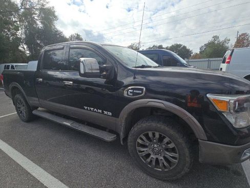 Used 2016 Nissan Titan Platinum Reserve RWD image 4