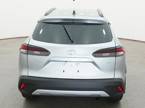 Used 2026 Toyota Corolla Cross LE FWD image 44