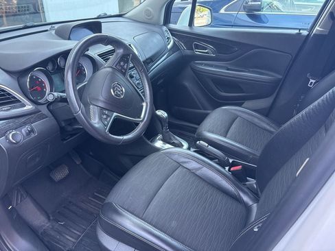 Used 2015 Buick Encore FWD image 9