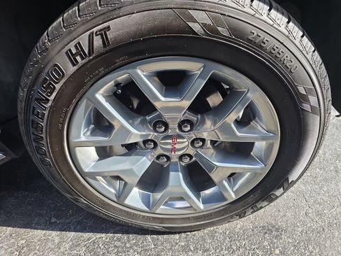 Used 2019 GMC Yukon SLE w/ SLE Value Package image 8