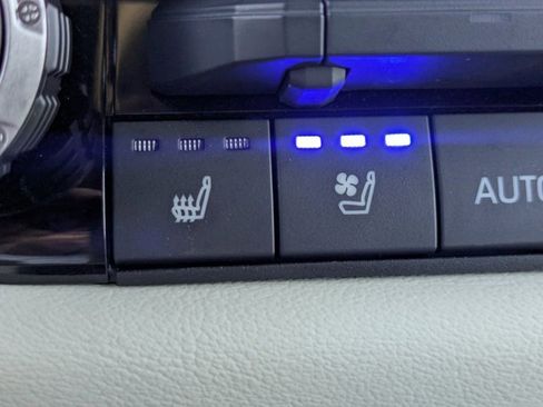 Used 2024 Toyota Sequoia Capstone image 38