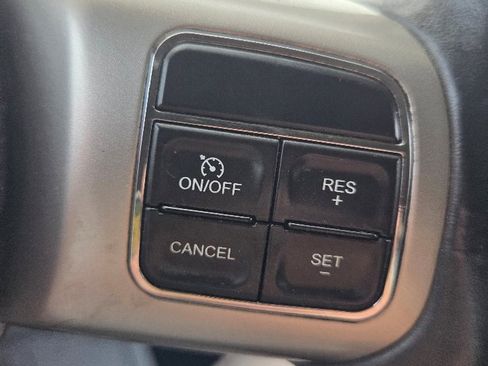 Used 2013 Jeep Grand Cherokee Laredo image 19