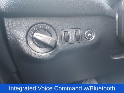 Used 2017 Dodge Challenger GT AWD/4WD image 18