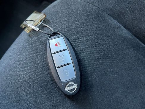 Used 2023 Nissan Murano S image 22