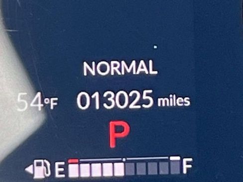 Used 2023 Honda HR-V EX-L image 25