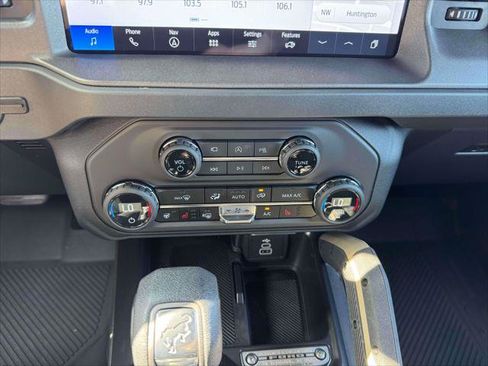 Used 2026 Ford Bronco Badlands AWD/4WD image 31