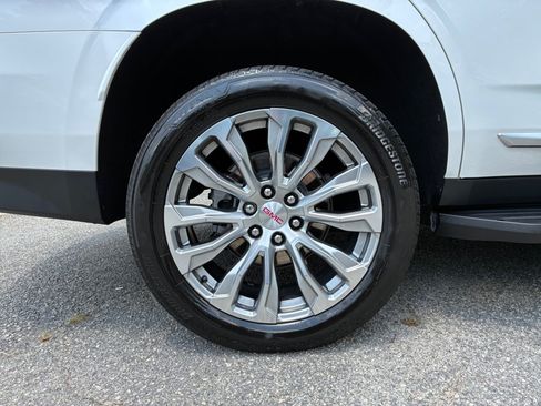 Used 2024 GMC Yukon Denali AWD/4WD image 23