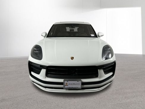 Used 2023 Porsche Macan AWD/4WD image 25