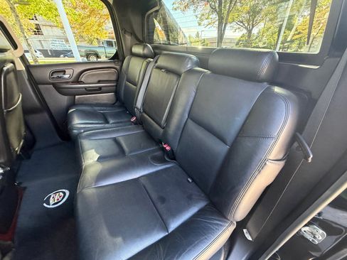 Used 2008 Cadillac Escalade EXT AWD/4WD image 15