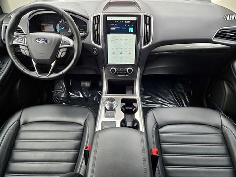 Certified 2023 Ford Edge SEL image 9