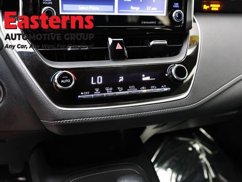 Used 2019 Toyota Corolla SE w/ SE Option Package FWD image 19