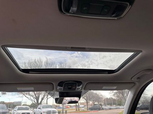 Used 2025 Hyundai Palisade SEL image 22