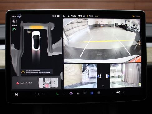 Used 2023 Tesla Model 3 Standard Range image 21