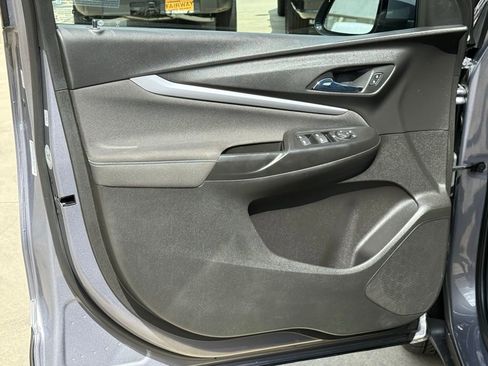 Used 2023 Chevrolet Bolt EUV LT w/ Driver Confidence Package image 15