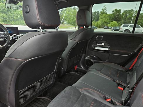 Used 2023 Mercedes-Benz GLB 35 AMG 4MATIC image 34
