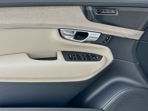 New 2026 Volvo XC90 T8 Plus w/ Protection Package Premier AWD/4WD image 16