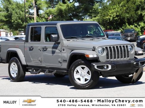 Used 2021 Jeep Gladiator Sport image 1