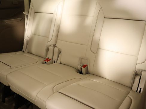 Used 2024 GMC Yukon Denali w/ Max Trailering Package image 12