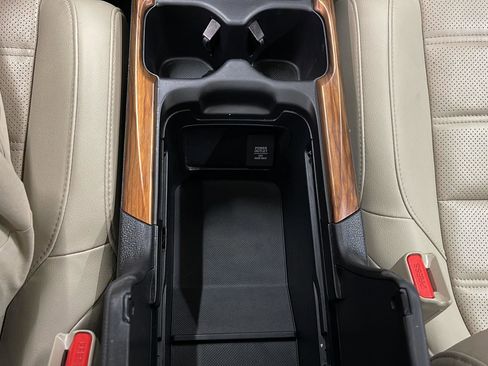 Used 2022 Honda CR-V Touring image 24