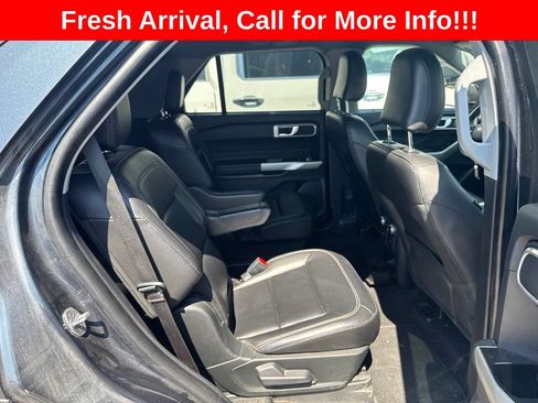 Used 2022 Ford Explorer XLT w/ Equipment Group 202A AWD/4WD image 36