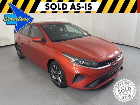 Used 2022 Kia Forte LXS FWD image 1