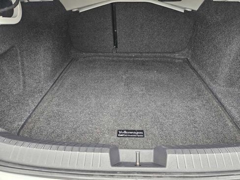 Used 2019 Volkswagen Jetta R-Line image 31