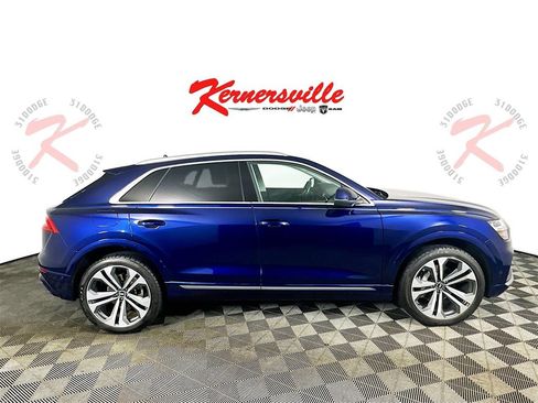 Used 2021 Audi Q8 Premium Plus w/ Premium Plus Package image 8