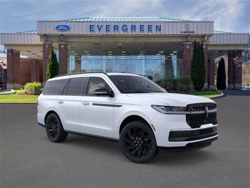 New 2025 Lincoln Navigator Reserve w/ Jet Appearance Package image 7