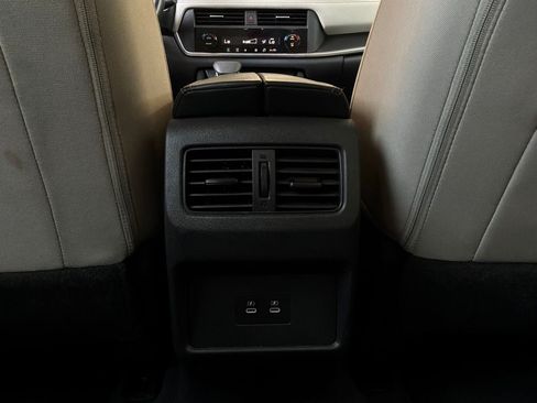 Used 2025 Nissan Rogue SV FWD image 13
