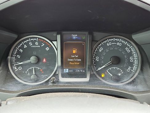 Used 2022 Toyota Tacoma SR5 image 15