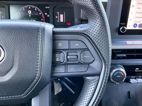 Certified 2025 Toyota Tacoma SR5 AWD/4WD image 24