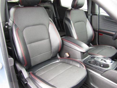 Used 2023 Ford Escape ST-Line w/ Tech Pack #1 image 7