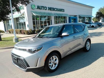 Used 2023 Kia Soul LX w/ LX Technology Package