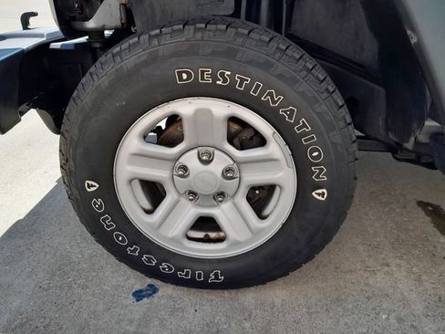 Used 2014 Jeep Wrangler Sport AWD/4WD image 9
