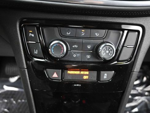 Used 2022 Buick Encore Preferred w/ Safety Package II AWD/4WD image 19