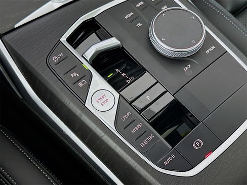 Certified 2023 BMW 330e w/ Premium Package image 17