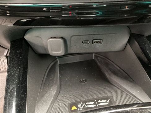 Used 2024 Chevrolet Trax ACTIV w/ Sunroof Package FWD image 19