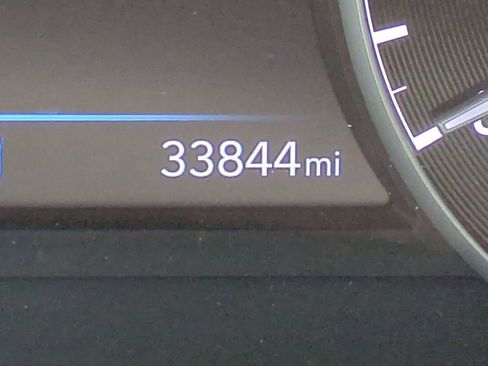 Used 2022 Genesis G90 5.0 Ultimate image 29