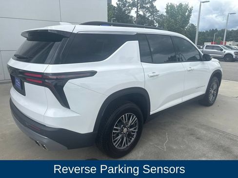 Used 2026 Chevrolet Traverse LT w/ LPO, Floor Liner Package FWD image 6