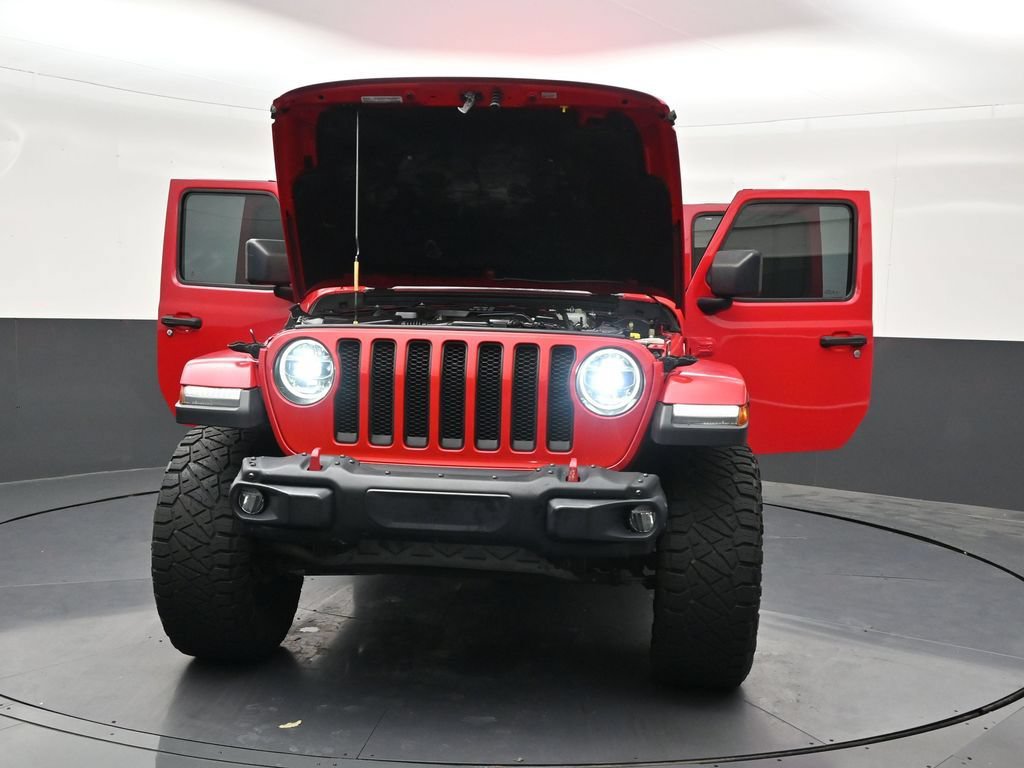 Used 2018 Jeep Wrangler Unlimited Sahara w/ LED Lighting Group AWD/4WD image 36