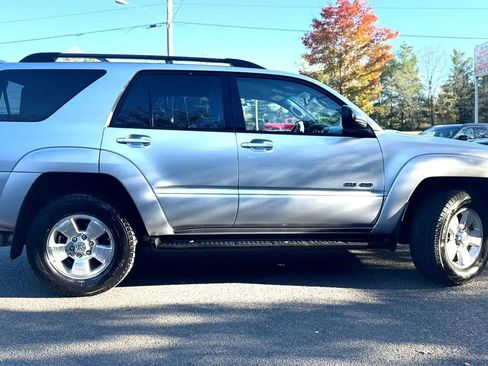 Used 2004 Toyota 4Runner Sport AWD/4WD image 9