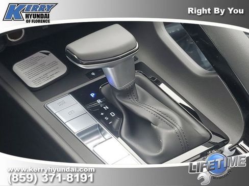 New 2026 Hyundai Elantra Limited image 32