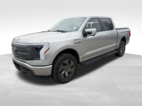 Used 2023 Ford F150 Lightning Lariat image 1