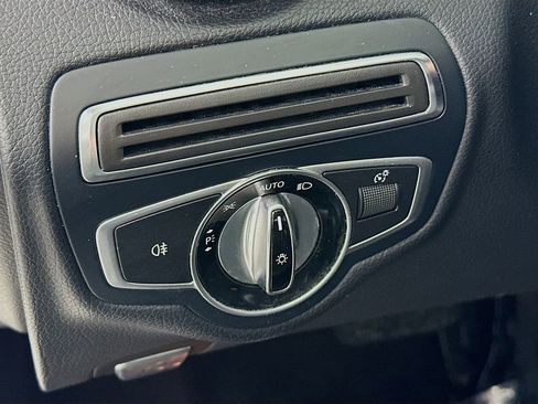 Used 2017 Mercedes-Benz C 300 4MATIC Sedan image 15