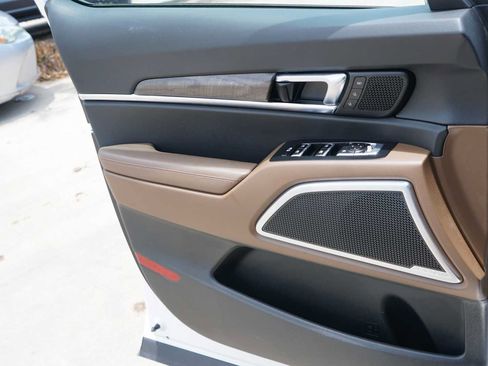 Certified 2022 Kia Telluride SX w/ SX Prestige Package AWD/4WD image 18