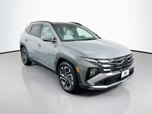 New 2026 Hyundai Tucson Limited FWD image 3