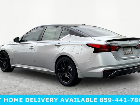 Used 2019 Nissan Altima 2.5 SR w/ SR Premium Package image 4