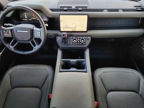 Certified 2025 Land Rover Defender 110 S image 27